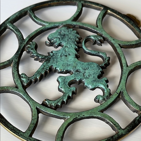 Green Lion Art Dining Wall Decor - Picture 2 of 9